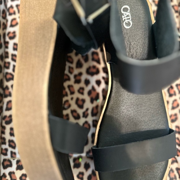 Cato Black Wedges - Picture 2 of 4